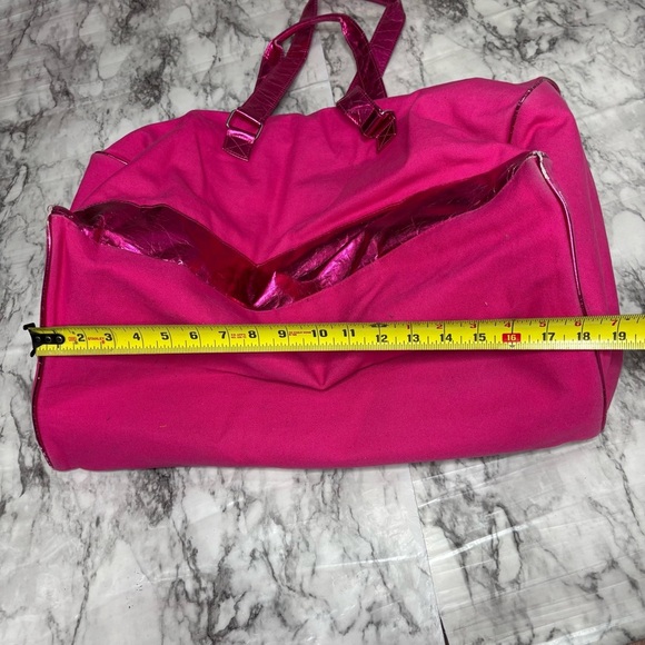 Victoria Secret y2K 2000s travel bag large duffle hot Pink zip up - Picture 7 of 8